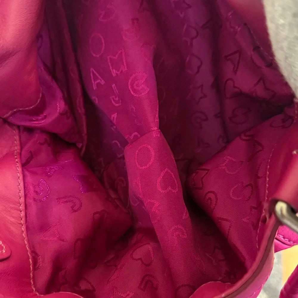 Gorgeous Authentic Marc by Marc Jacobs Vibrant Pink Hobo Bag - Picture 4 of 7